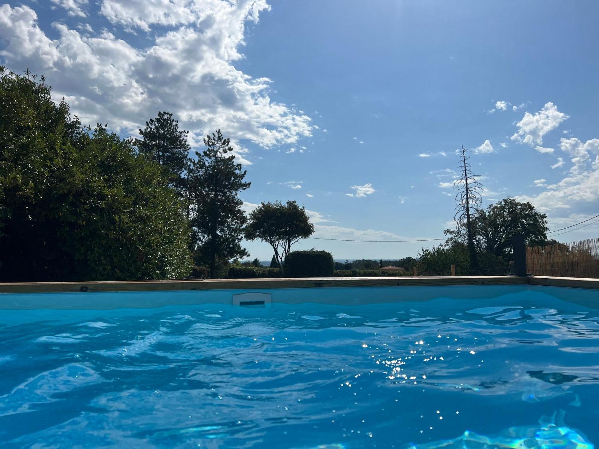 Le Douillet - The Snug-couples Retreat